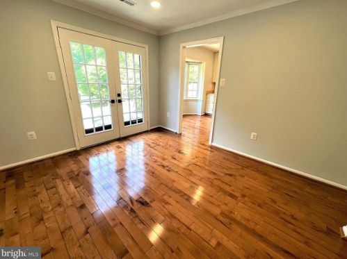 7623 Coddle Hbr Ln, Rockville MD 20854-3253 exterior