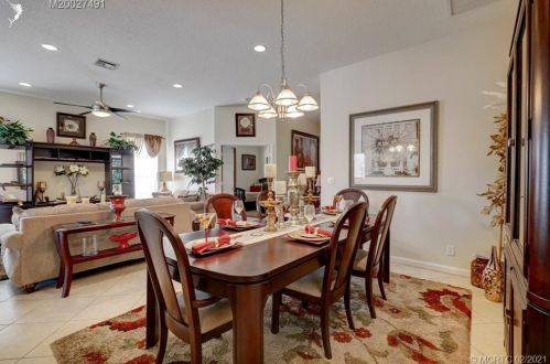 332 Shoreline Cir, Fort Pierce FL 34986-2913 exterior