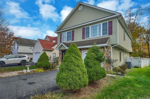 368 Angelo Dr, Montgomery, NY 12549-1600