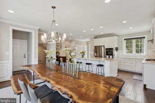 6031 Florence Ln, Alexandria VA 22310-2209 exterior