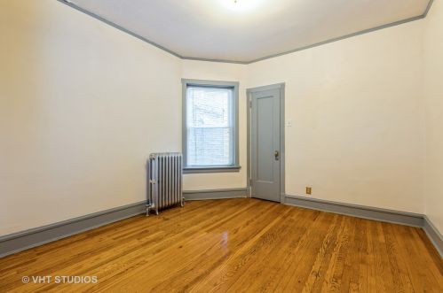 2610 Argyle St, Chicago IL 60625-2738 exterior