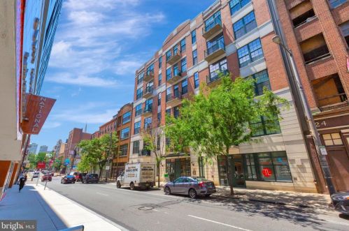 112 2nd St, Philadelphia PA 19106 exterior