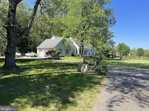 11 Layton Rd, Pilesgrove, NJ 08098-3222