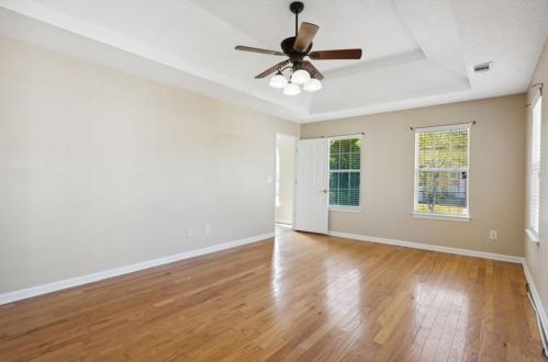 1560 Rogers Crossing Dr, Lithonia GA  30058-7005 exterior