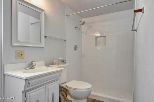 7611 12th Pl, Phoenix AZ  85020-4540 exterior