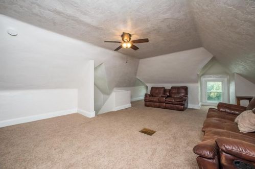 18 Linwood Ave, Pittsburgh PA  15205-4414 exterior