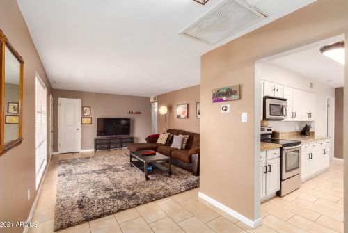 701 Del Rio St, Chandler AZ  85225-3903 exterior