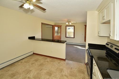 66 Kibbe Rd, Ellington CT 06029-2511 exterior