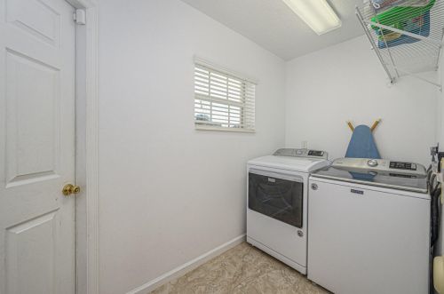 4801 Myrtle Dr, Fort Pierce FL  34982-3800 exterior