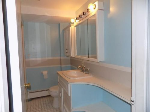 210 Ledge St, Providence RI 02904-1565 exterior