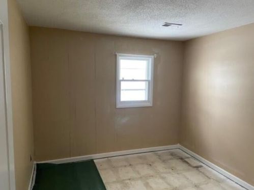 66903 North St, Dowagiac MI  49047-8875 exterior