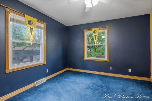 1404 Wolf Lake Rd, Meskegon MI 49442-1948 exterior