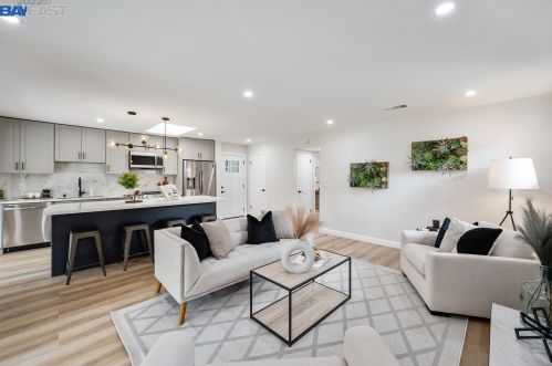 1143 Carey Dr, Concord CA 94520-4337 exterior