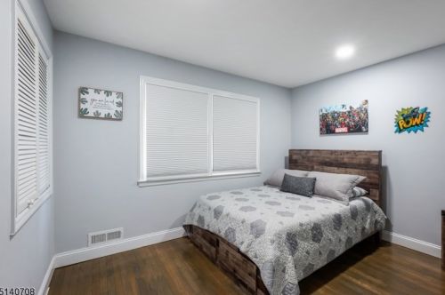 1626 Larkspur Dr, Mountainside NJ  07092-1347 exterior