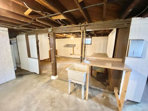 2840 15 St, Milwaukee WI 53215-3711 exterior