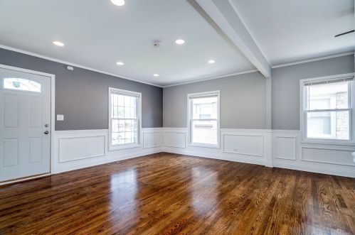 9741 Emerald Ave, Chicago, IL 60628-1041