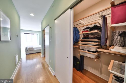 213 Green St, Philadelphia PA exterior