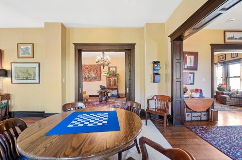 36 Portland Pl, Saint Louis MO 63108-1242 exterior