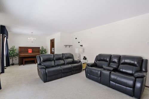 1377 County Road E, Saint Paul MN  55110-5231 exterior