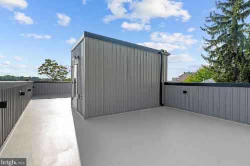 4315 Boone St, Philadelphia PA 19128-5003 exterior