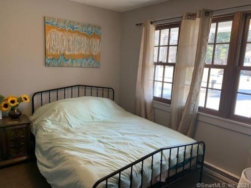 34 Laurel Dr, Killingly CT 06241-2217 exterior