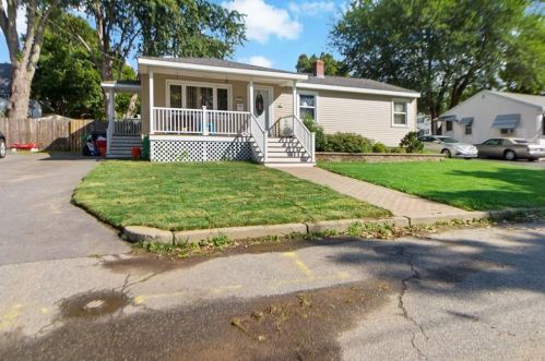 85 Atlantic Blvd, Providence, RI 02911-1932