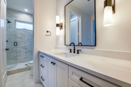 7323 Casa Loma Ave, Dallas TX 75214-4006 exterior