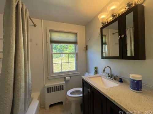 81 Wharton Brook Dr, Wallingford CT 06492-4838 exterior