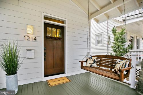 1214 Gallatin St, Washington, DC 20011-6916