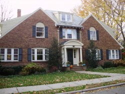 111 Cedar St, Newton, MA 02459-1524