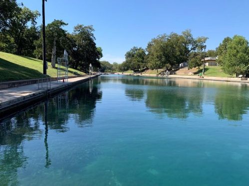 1815 Collier St, Austin TX 78704-2910 exterior