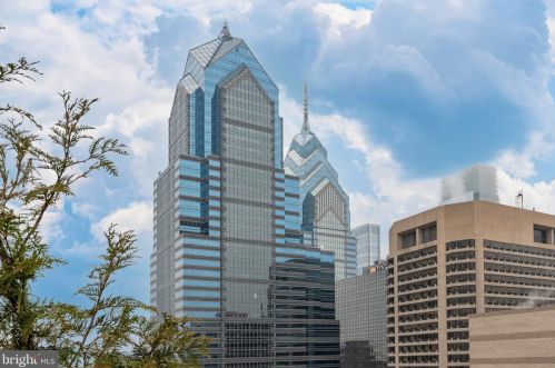 111 15th St, Philadelphia PA  19102-2625 exterior