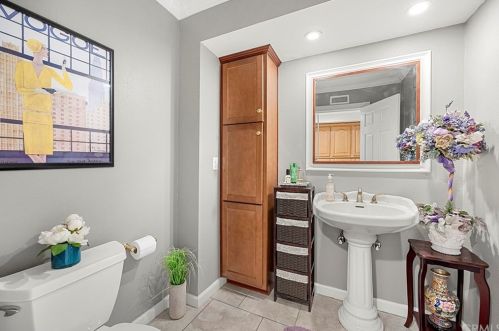 933 Verona Dr, Fullerton CA 92835-3340 exterior