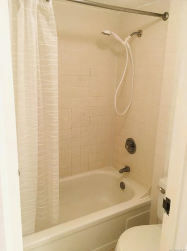 1920 Ala Moana Blvd, Honolulu HI 96815-1865 exterior