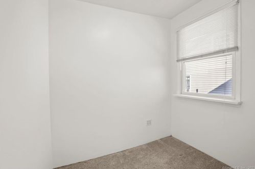 13 Prospect St, Greenwich CT 06830-6820 exterior