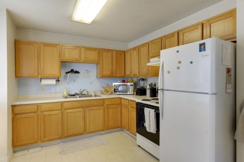 934 Juno Ave, Saint Paul MN 55102-3713 exterior