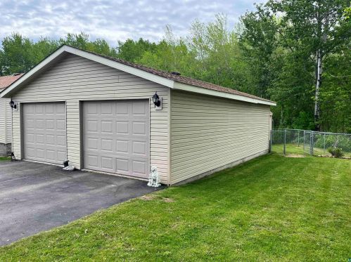 32 Coban Dr, Duluth MN 55808-1959 exterior