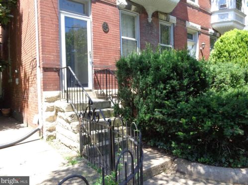 422 Peyton St, Alexandria VA 22314-2004 exterior