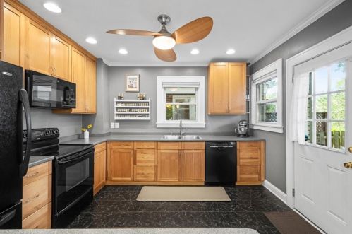 524 Mifflin Ave, Pittsburgh PA 15221-3276 exterior