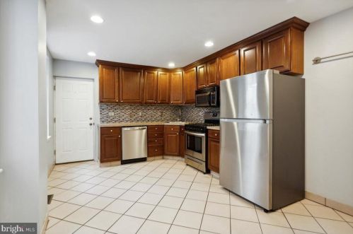 1005 18th St, Philadelphia PA  19146-1923 exterior