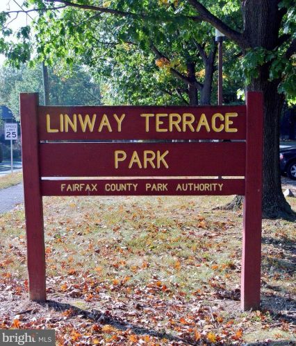 1645 Kirby Rd, Mc Lean VA  22101-3240 exterior