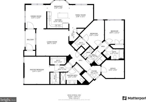 701 Fallsgrove Dr, Rockville MD 20850-8703 exterior