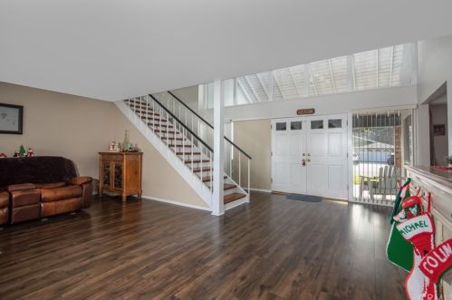 423 Cienaga Dr, Fullerton CA 92835-1103 exterior