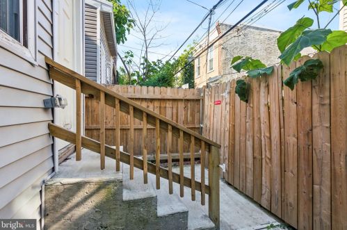 2620 17 St, Philadelphia PA 19132-3929 exterior