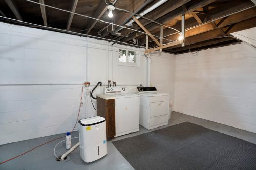 204 Cass St, Berrien Springs MI 49103-1217 exterior