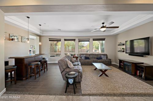 8499 National Dr, Tucson AZ 85742-8526 exterior