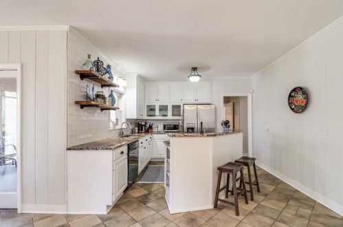 1463 Enota Ave, Gainesville GA 30501-1919 exterior