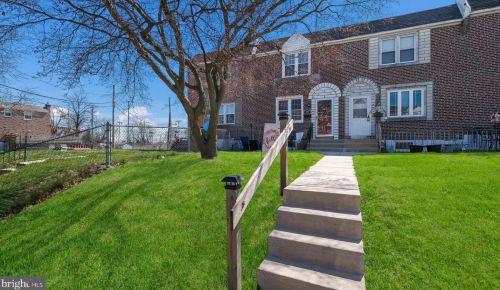 802 Rively Ave, Manor, PA 19036-1120