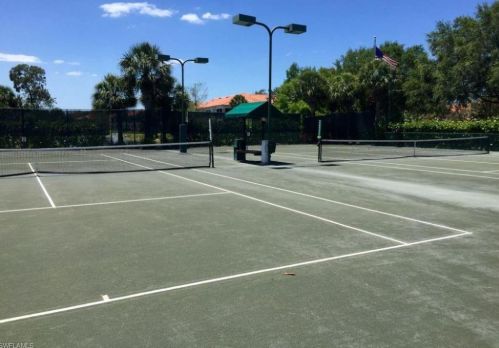 6899 Rain Lily Rd, Naples FL 34109-6138 exterior