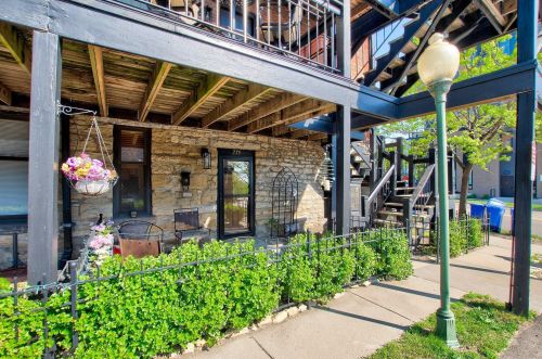 279 Chestnut St, Saint Paul, MN 55102-2538